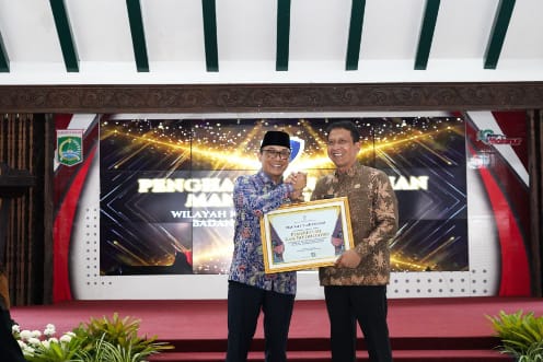 Bupati Bojonegoro Terima Penghargaan dari BKN RI atas Keberhasilan Seleksi CASN 2024